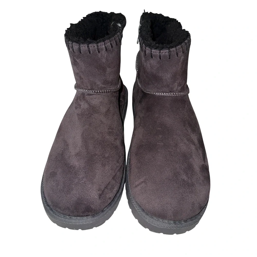 Muk Luks dark gray